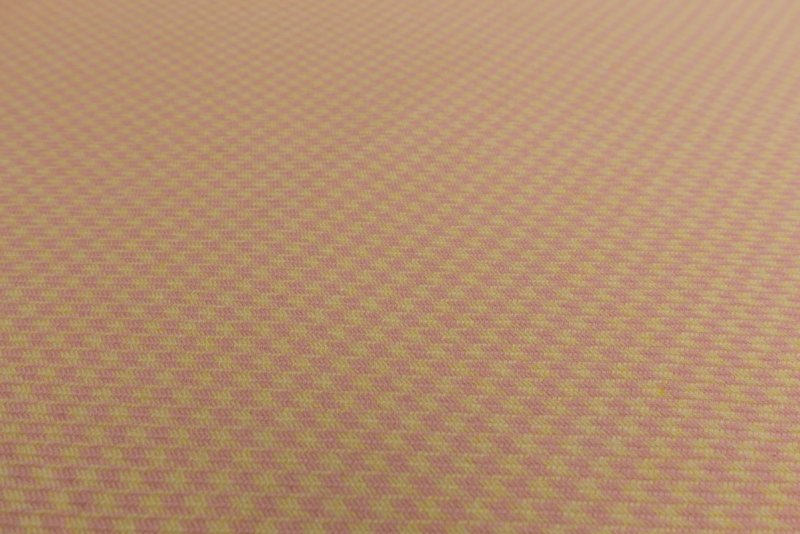 Kostýmovka žlutorůžová kohoutí stopa